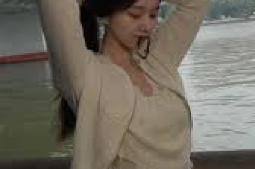 妖股国晟科技午后突然闪崩一度触及跌停！“半年内都不会卖”的鑫多多悄然撤退一季度套现约5000万元 背后“烟团”也在减持“互联网割韭菜战法”再现江湖？